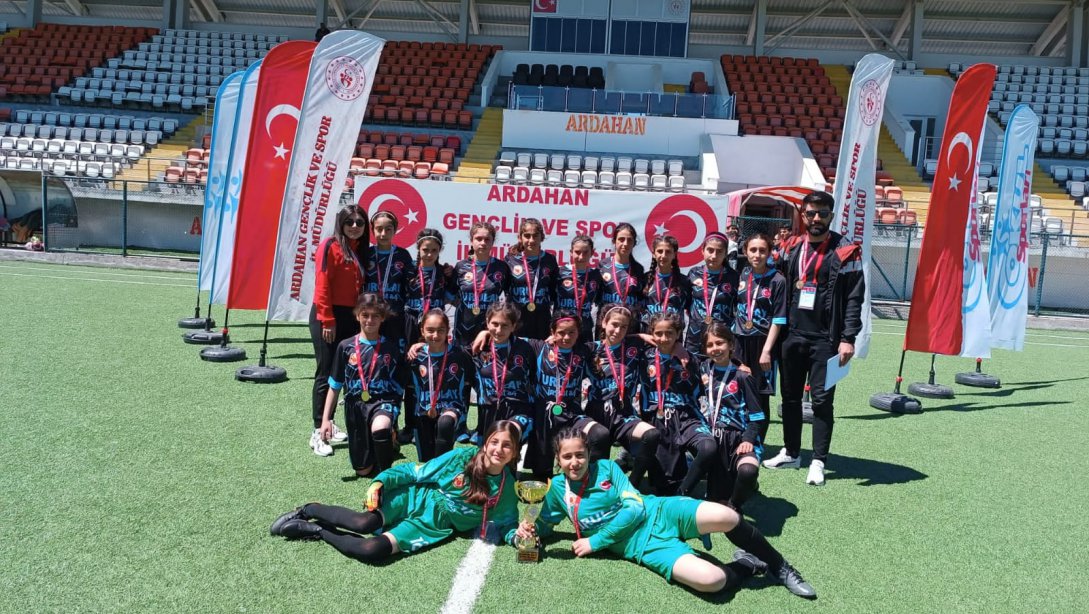 Okul Sporları Yıldızlar Kız Futbol Grup Müsabakaları Birinciliği