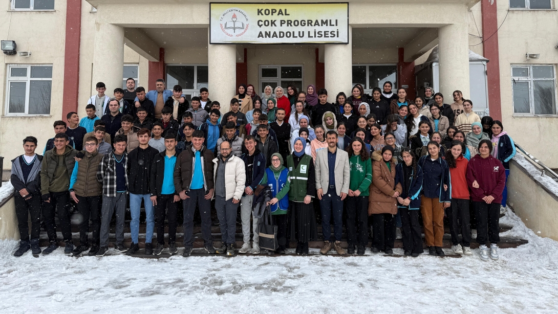 Can Erzurum Projesi Kapsamında Yeşilay Gönüllüleri Tarafından Öğrencilere Yönelik Bağımlılık Farkındalığı ve Yaşam Becerileri Eğitimi Verildi